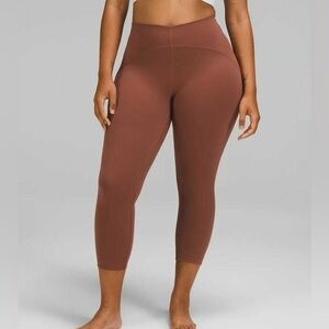 Lululemon InStill High-Rise Crop 23"- Size 4